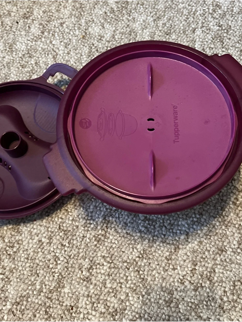 Tupperware Deep Purple Microwave rice cooker 2.2 L w/ Lid